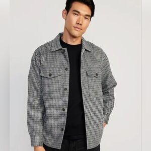 Men's Black and Grey Old Navy Plaid Shacket